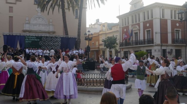 Tavernes de la Valldigna acoge la Trobada de Folklore de la Diputación 