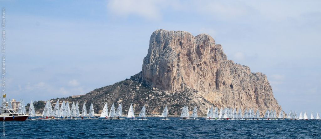  121 regatistas de la Comunitat Valenciana y la Región de Murcia disputarán el Autonómico de Vela Ligera en Calpe