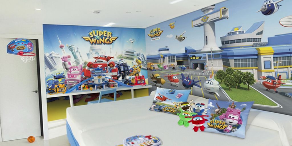  Los 'Superwings' aterrizan en el Hotel del Juguete