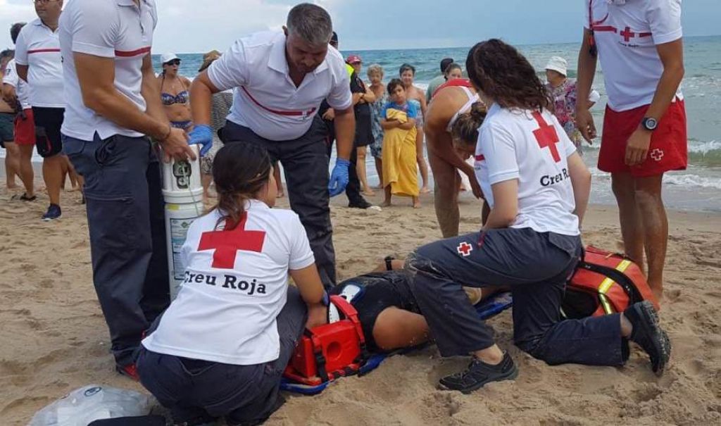  Socorristas de Cruz Roja han efectuado 21.578 asistencias sanitarias en playas de la Comunidad Valenciana