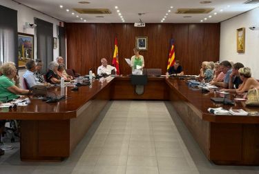 El Ayuntamiento de l’Alfàs del Pi retoma el contacto con asociaciones de residentes extranjeros tras el verano 