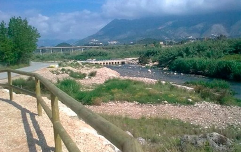 Altea celebra el día de los humedales con una jornada en el río Algar