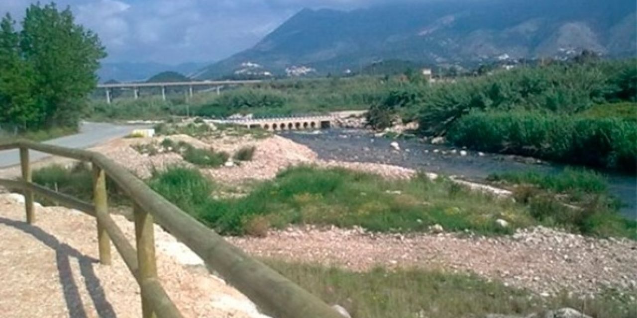  Altea celebra el día de los humedales con una jornada en el río Algar