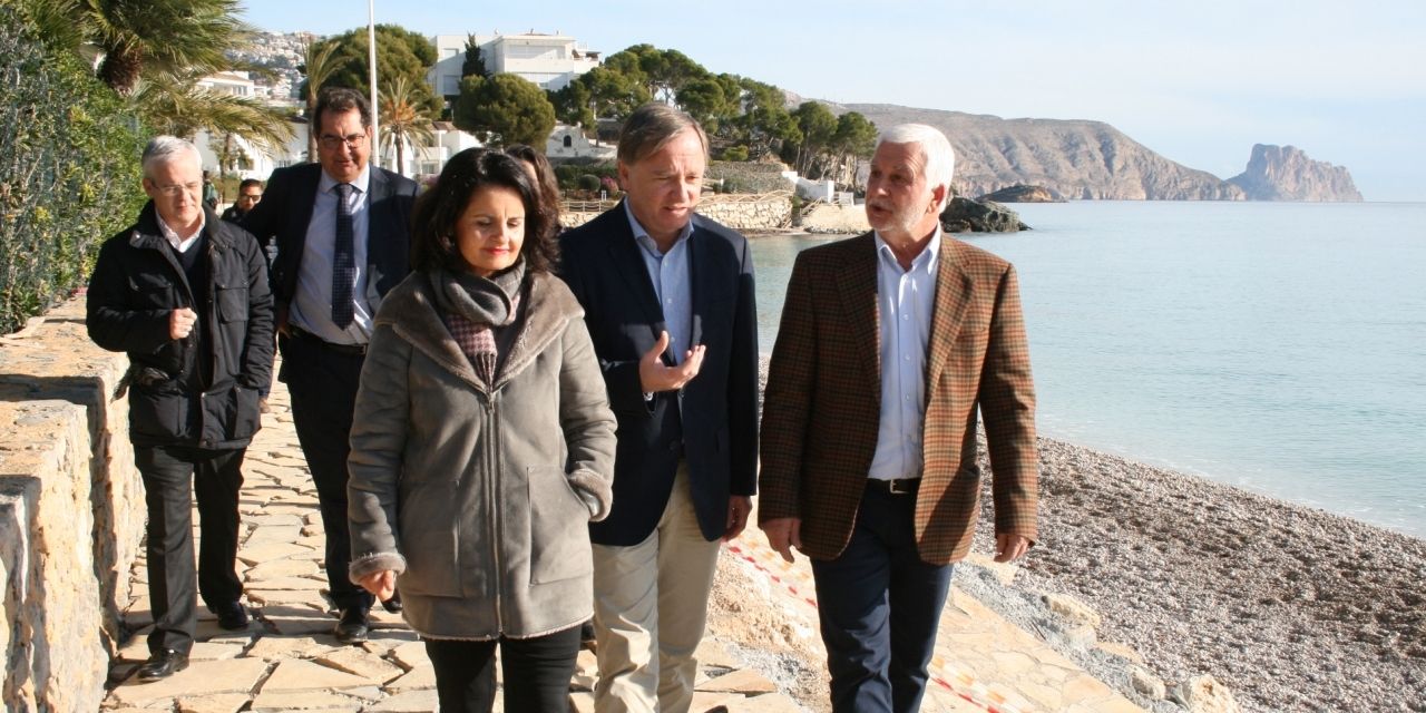  La playa de Cap Negret de Altea se ha rehabilitado y mejorado