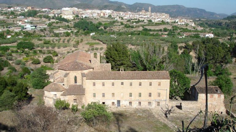 Chelva cuenta con una nueva sala de lectura que consolida la oferta cultural y de ocio para verano