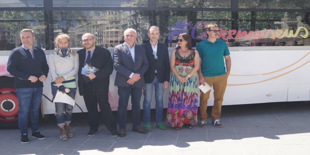  Diputación, Generalitat y Ayuntamiento presentan #Corremuseus, el autobús cultural que promociona el día de los museos