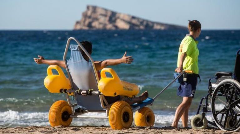 Benidorm aspira a ser nombrada Destino Turístico Accesible por votación abierta 