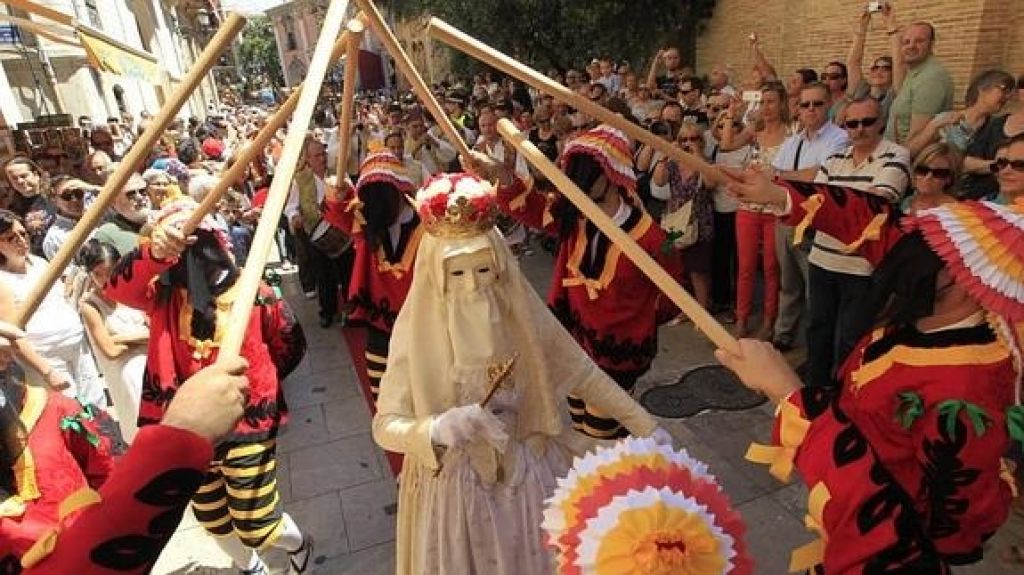  EL PLENO MUNICIPAL INSTA A LA DECLARACIÓN DEL CORPUS CHRISTI COMO FIESTA DE INTERÉS TURÍSTICO DE LA COMUNIDAD VALENCIANA