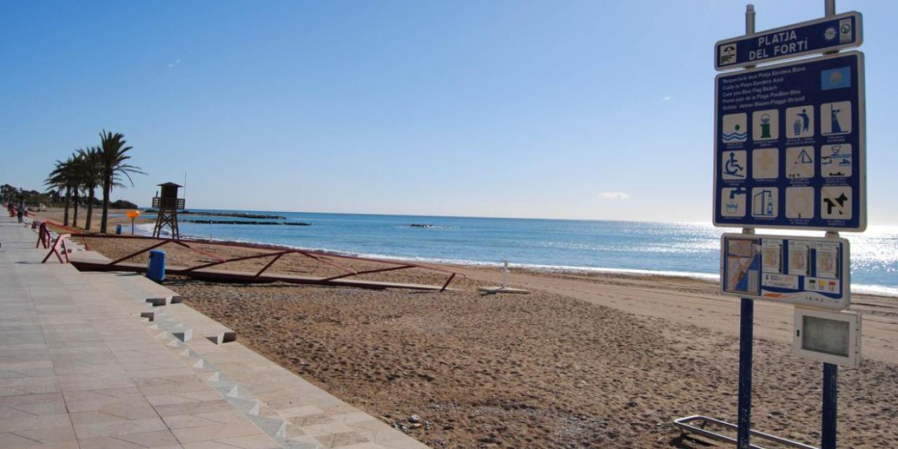  34 Banderas azules a la calidad ambiental en las playas castellonenses