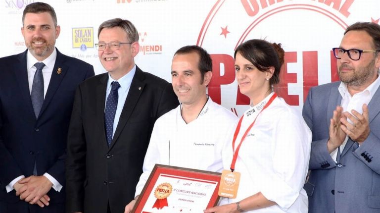 Puig asiste a la entrega de premios del II Concurso Nacional de Paella de Cullera