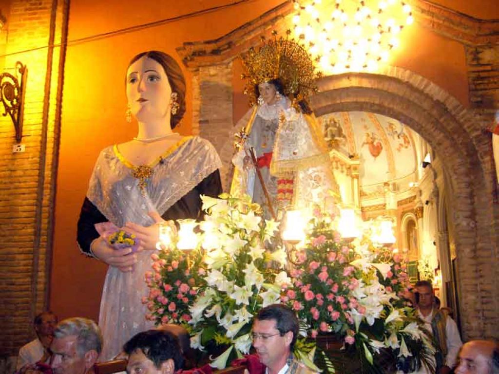  El Arzobispo preside este domingo en el barrio valenciano de San Isidro la fiesta a la Virgen de los Desamparados