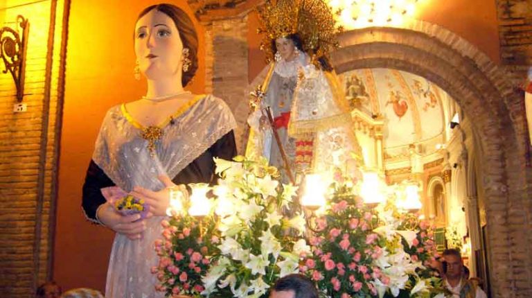 El Arzobispo preside este domingo en el barrio valenciano de San Isidro la fiesta a la Virgen de los Desamparados