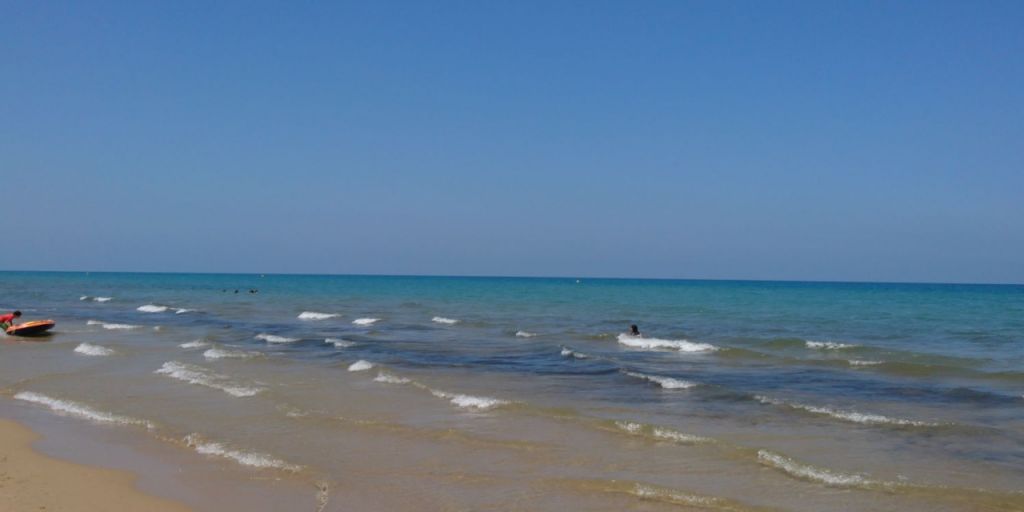  AMPLIACIÓN DE LA ZONA BALIZADA DE LAS PLAYAS DE OLIVA GALARDONADAS CON BANDERA AZUL EN LA TEMPORADA 2017