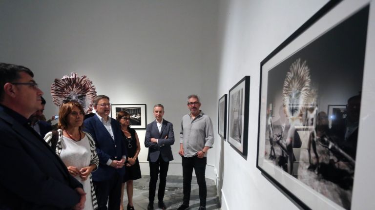 Puig asiste a la inauguración de la exposición ‘JOC’ en el Centre del Carme