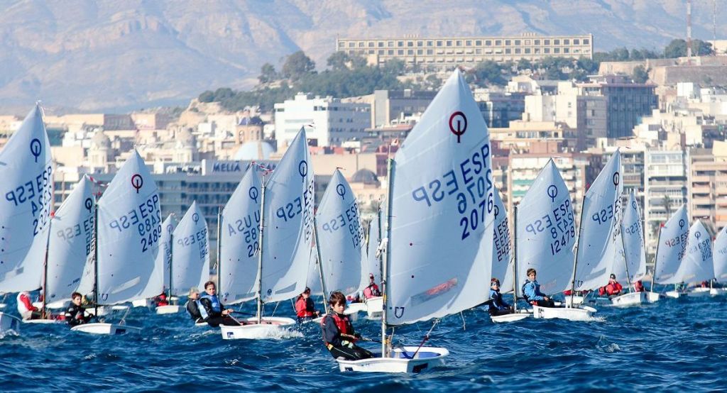  La competición de Vela Infantil de alicante ha estado muy reñida 