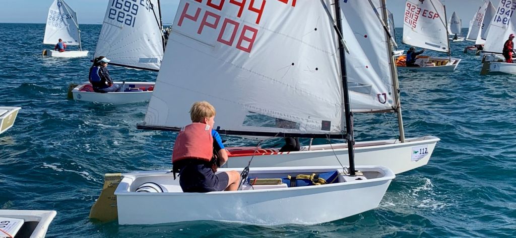  Pruebas Autonómicas de Vela Infantil en el Club Náutico Campoamor
